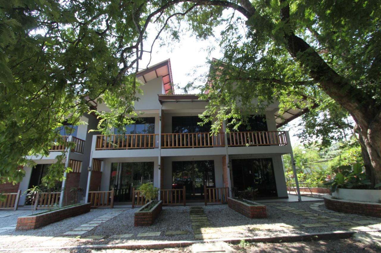 Red Coral Villa Langkawi Exterior photo